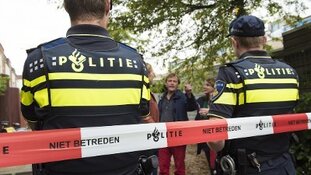 Politie zoekt getuigen na explosie in woonwijk Zwolle