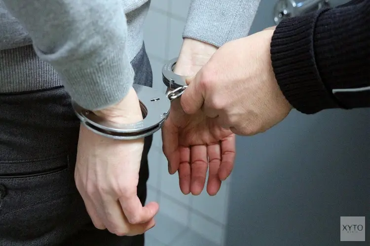 Politie houdt twee verdachten aan tijdens verblijf in hotel