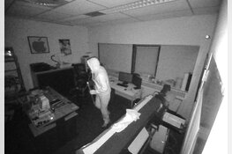 Twee keer winkeldiefstal in één nacht, wie herkent de daders?