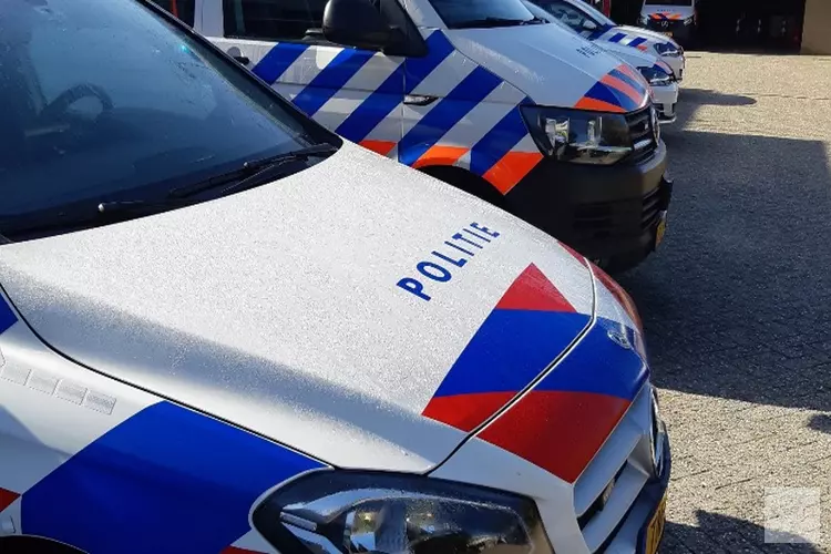 Bijna 50 kippen in beslaggenomen na anonieme tip