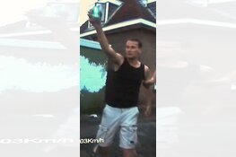 Gezocht: Deze mannen mishandelden politieagenten, wie zijn zij?