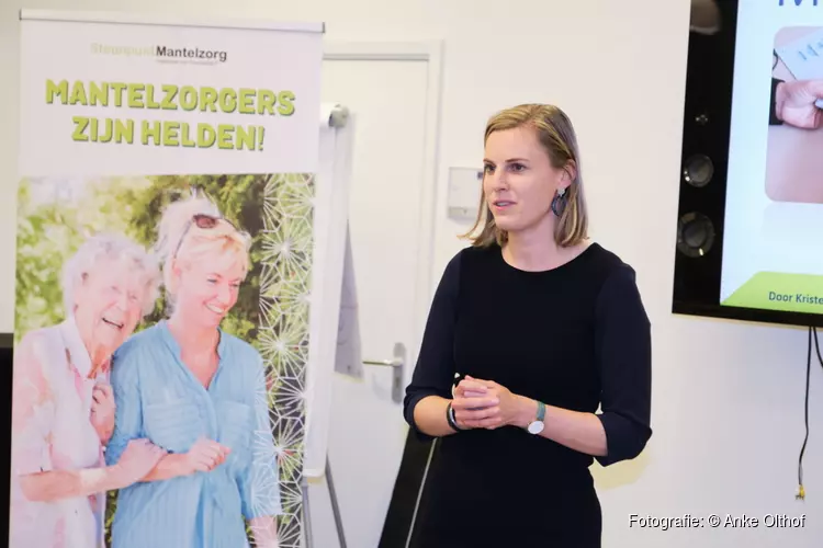 Wethouder Dorrit de Jong spreekt waardering uit voor Zwolse mantelzorgers