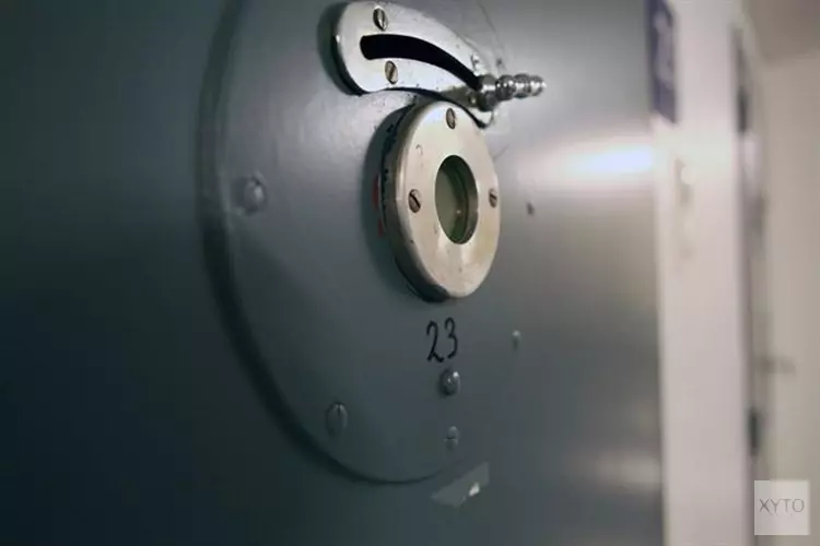 Celstraf voor ontuchtige handelingen met dochter