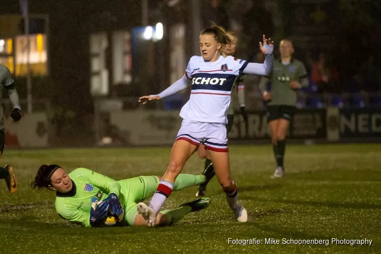 Vrouwen PEC Zwolle winnen nipt bij VV Alkmaar