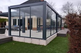 De meerwaarde van een overkapping: genieten in elk seizoen