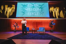 Maandag 15 april 20:00 uur, Roxane van Iperen bij Schouwburg Odeon, Hanzestrohmzaal