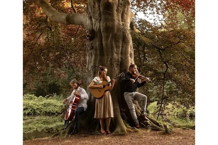Ilse Oversier treedt zondagmiddag 12 mei op in de Theodorakapel  Sfeervol moederdagconcert met bevriende violist & cellist
