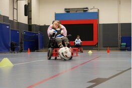 Succesvolle aftrap voor elektrisch rolstoelvoetbal in Zwolle