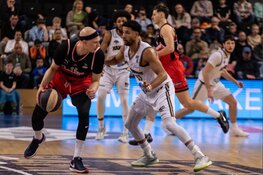 Leon Williams langer bij Landstede Hammers