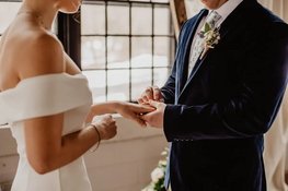 Onderzoek: 'Trouwen in Overijssel: dit betaal je in 2025 voor een huwelijksceremonie'