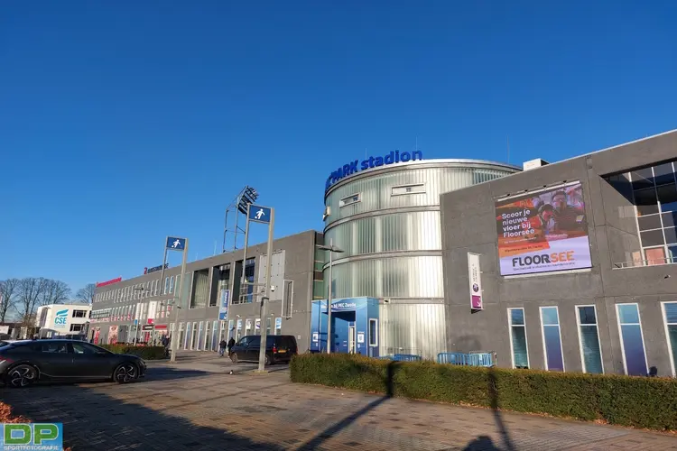 PEC Zwolle versterkt zich met Kostons en Oosting