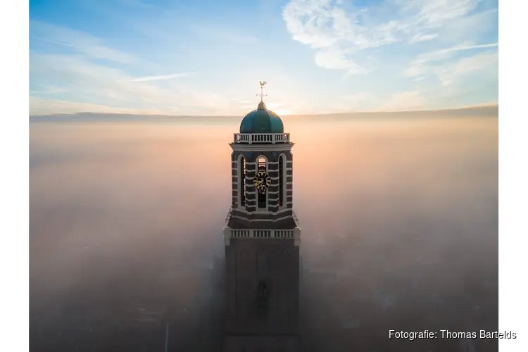 Dag van de Oprichting en de Twaalf nieuwe klokken