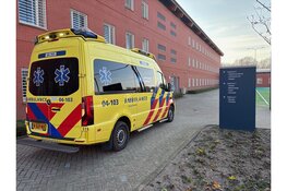 Ambulance IJsselland en PI Zwolle oefenen samen in gevangenis