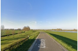 Gemeente en waterschap verbeteren fietspaden op IJsseldijk