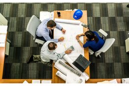 Bedrijfsuitjes die zelfs stille collega’s laten opbloeien