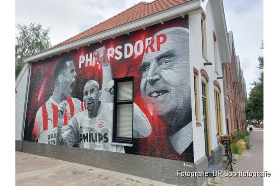 PSV dendert na rust over PEC Zwolle heen