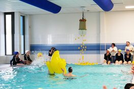 Vernieuwd zwembad Vogellanden geopend