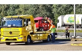 Twee gewonden bij heftig eenzijdig ongeval op A28 bij Wezep