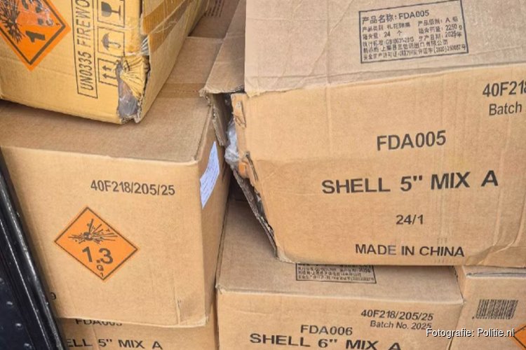 Zeven verdachten aangehouden en 3800 kilo zwaar vuurwerk in beslag genomen