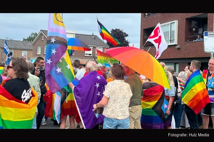 Oldebroek schrapt speciaal lhbtiq+-beleid: geen regenboogvlag meer bij gemeentehuis