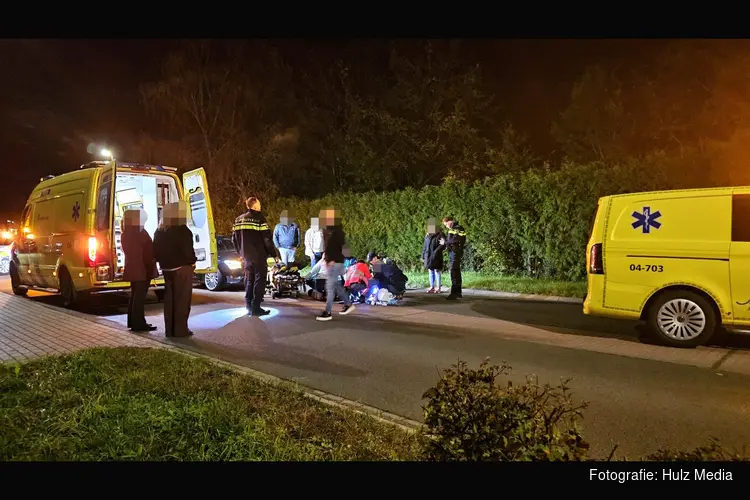 Voetganger aangereden op Zuiderzeestraatweg in Oldebroek, man met spoed naar ziekenhuis