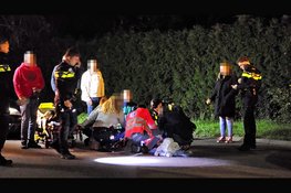 Voetganger aangereden op Zuiderzeestraatweg in Oldebroek, man met spoed naar ziekenhuis