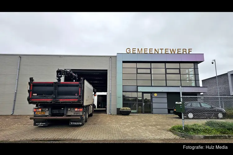 Acht dode schapen neergelegd langs Zuiderzeestraatweg in Oldebroek als protest tegen de wolf