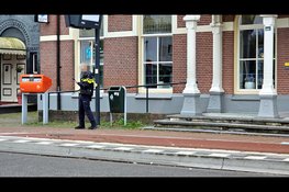 Acht dode schapen neergelegd langs Zuiderzeestraatweg in Oldebroek als protest tegen de wolf