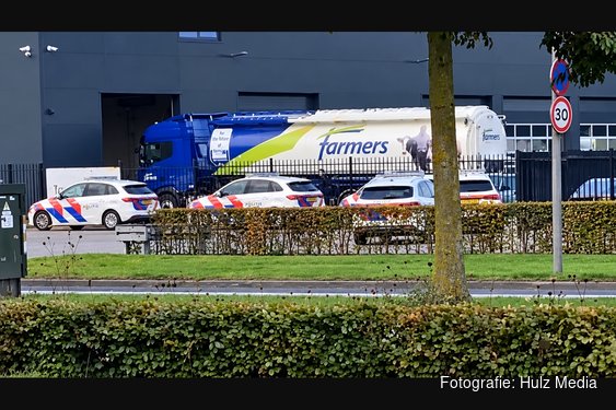 Politie zoekt naar persoon met bivakmuts en vuurwapengelijkend voorwerp in Hattemerbroek